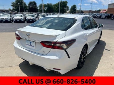 2024 Toyota Camry SE
