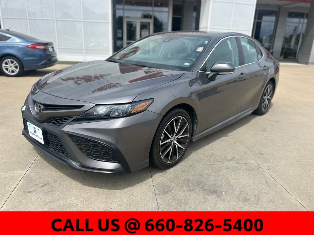 Used 2023 Toyota Camry SE with VIN 4T1G11AKXPU179440 for sale in Kansas City