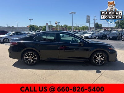 2024 Toyota Camry SE