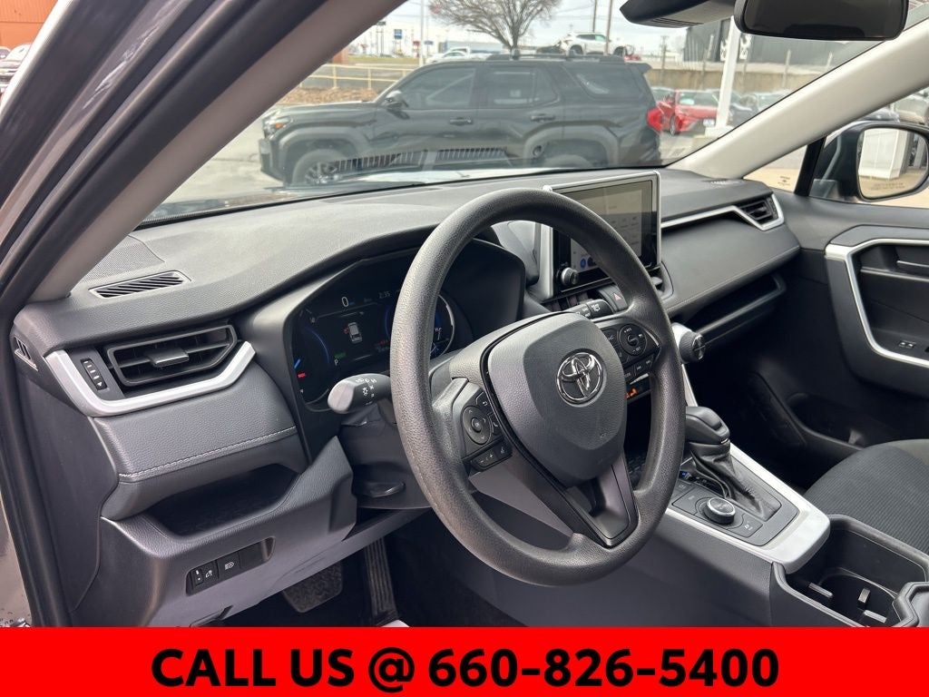 2025 Toyota RAV4 Hybrid LE