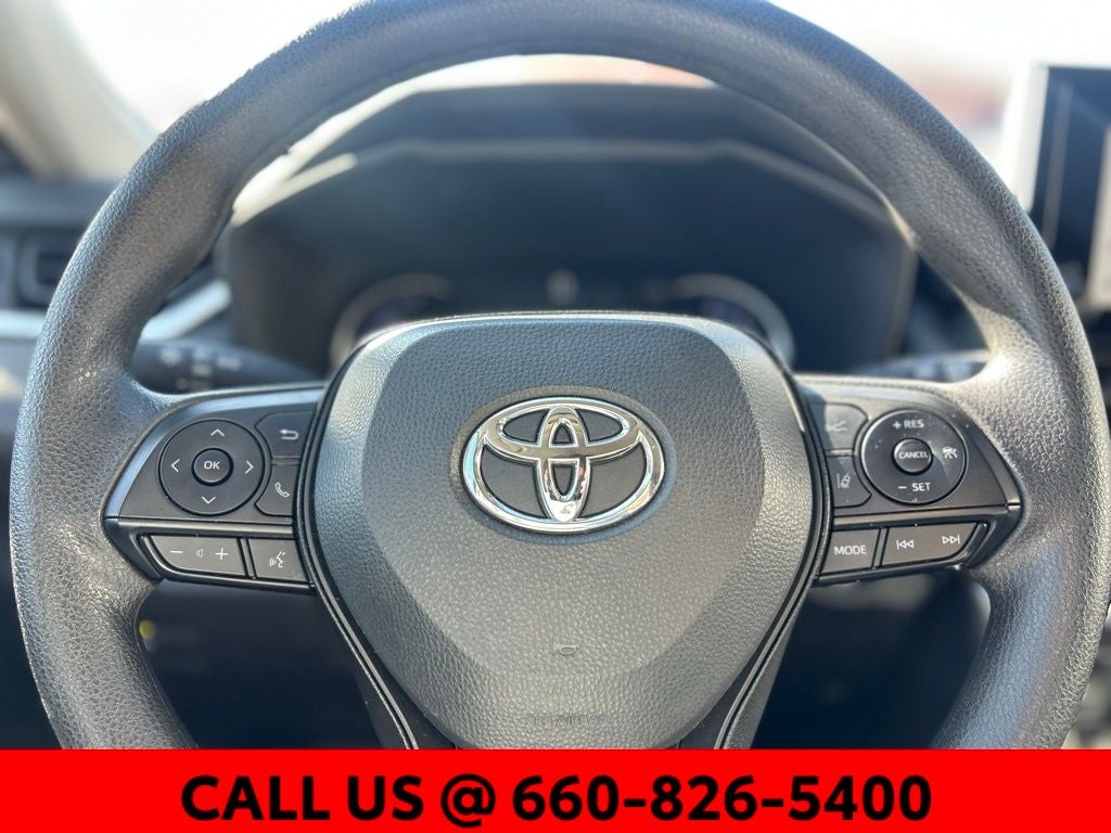 2025 Toyota RAV4 Hybrid XLE