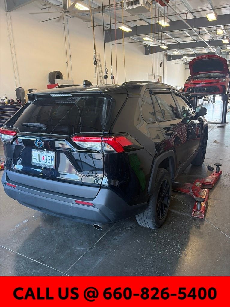 2021 Toyota RAV4 Hybrid XLE
