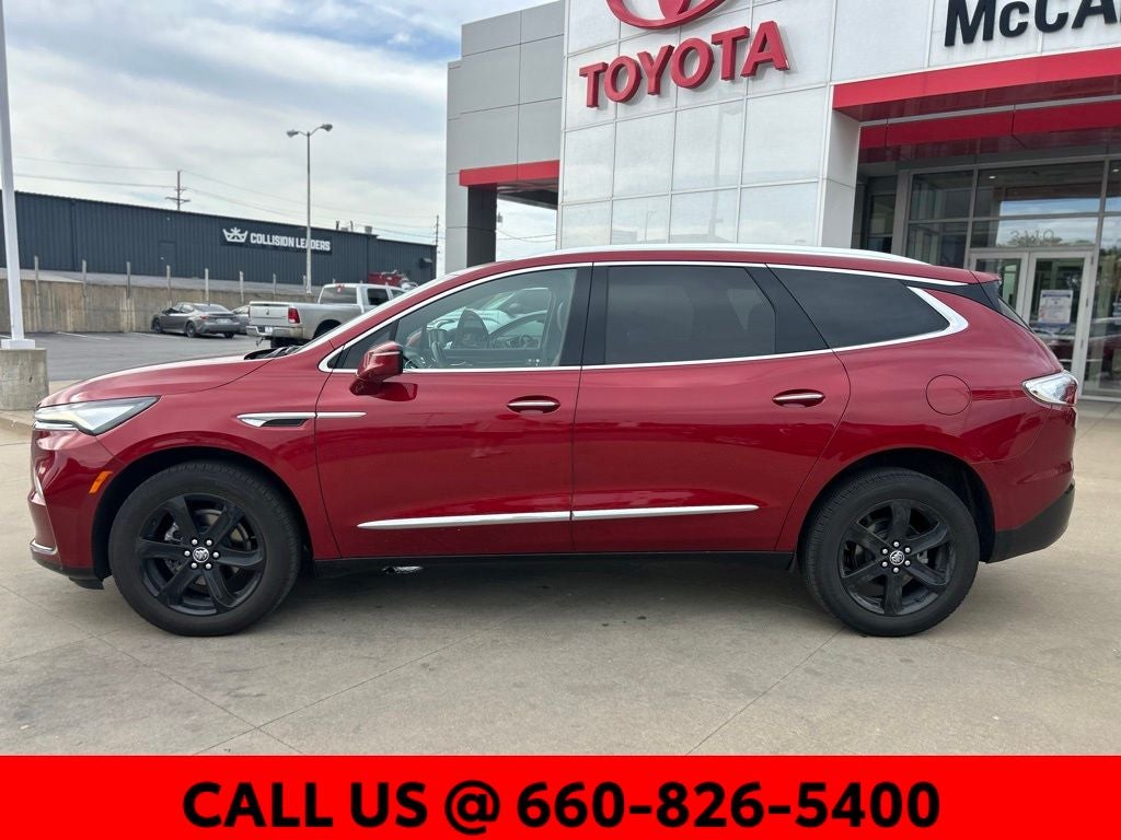 2023 Buick Enclave Essence