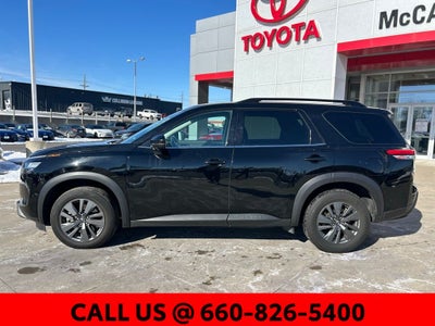 2024 Nissan Pathfinder SV