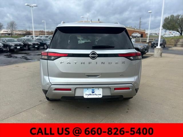 2025 Nissan Pathfinder SL