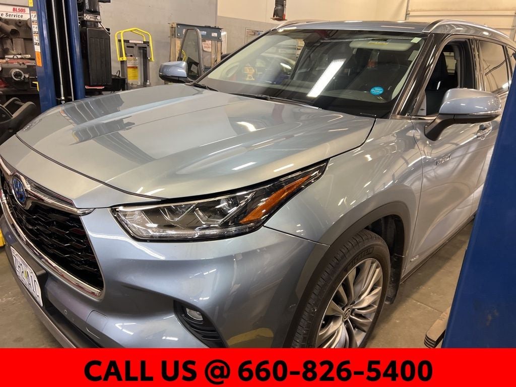 2021 Toyota Highlander Hybrid Platinum