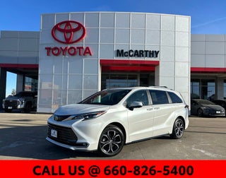 2025 Toyota Sienna Platinum 7 Passenger