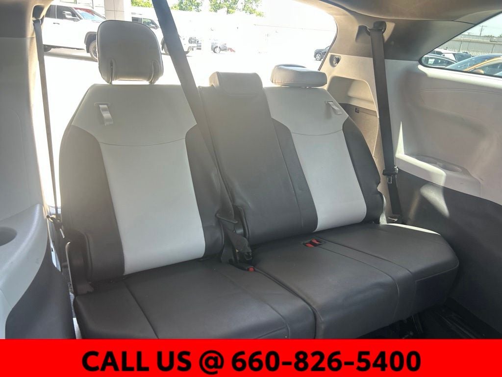 2023 Toyota Sienna LE 8 Passenger