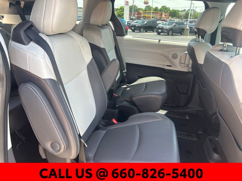 2023 Toyota Sienna LE 8 Passenger