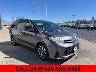 2020 Toyota Sienna LE 7 Passenger