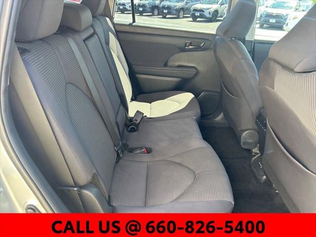 2024 Toyota Highlander LE