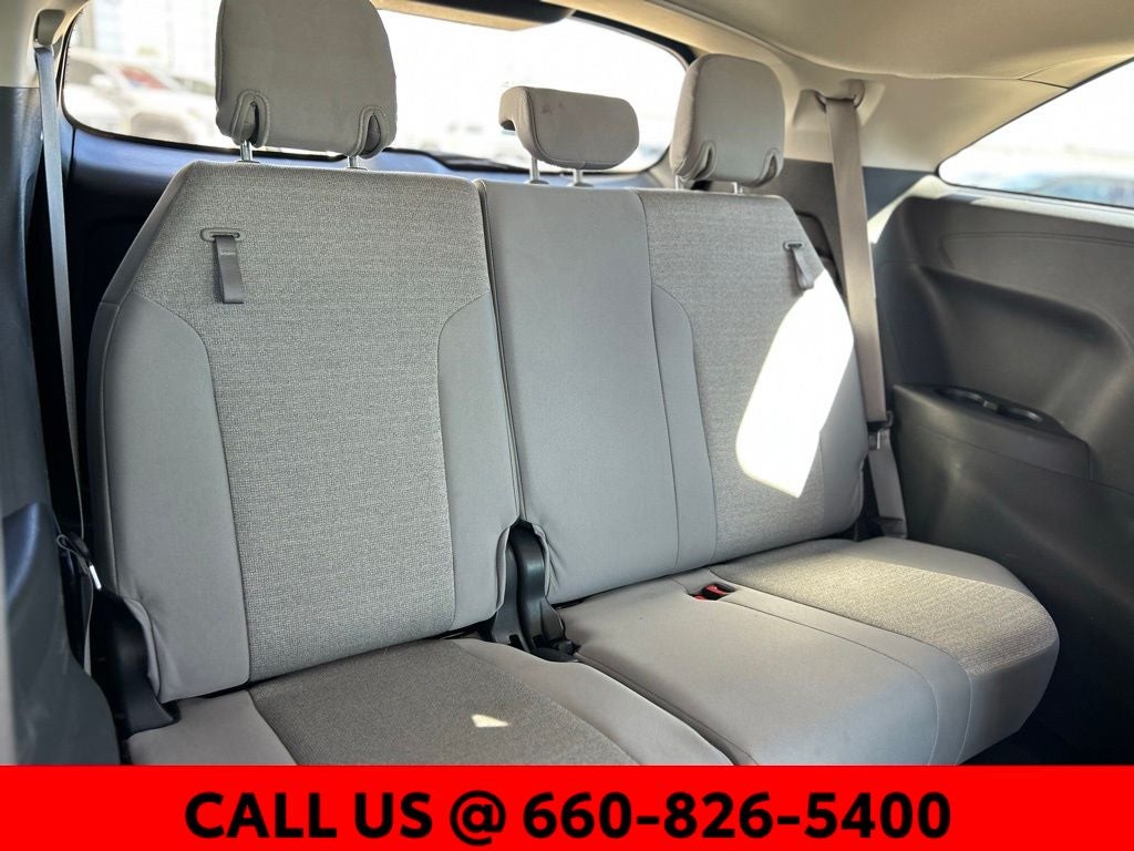 2025 Toyota Sienna LE 8 Passenger
