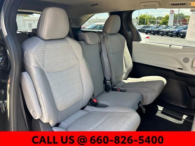 2025 Toyota Sienna LE 8 Passenger