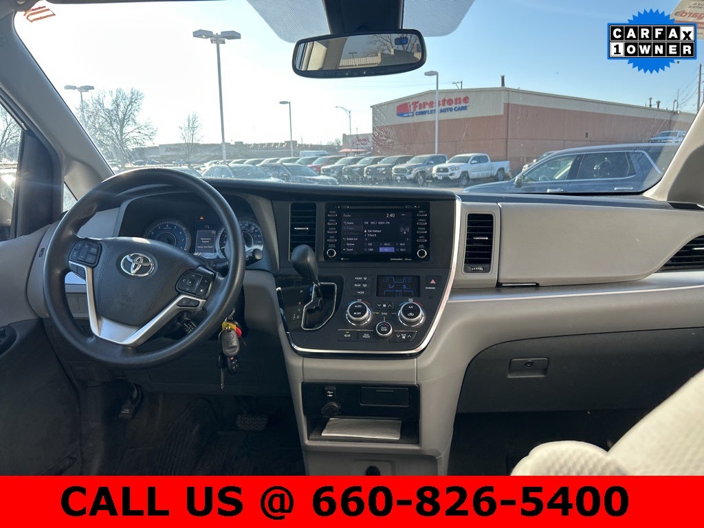 2018 Toyota Sienna LE 8 Passenger