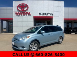 2017 Toyota Sienna LE 8 Passenger