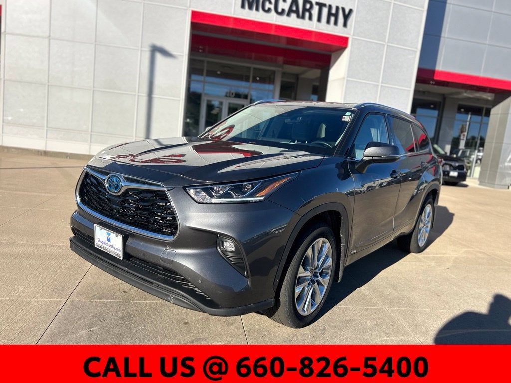 Used 2023 Toyota Highlander Limited with VIN 5TDXBRCH8PS119100 for sale in Kansas City