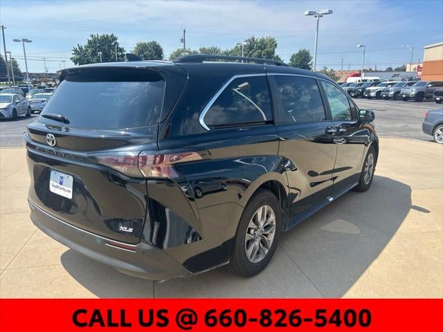 2026 Toyota Sienna XLE 8 Passenger