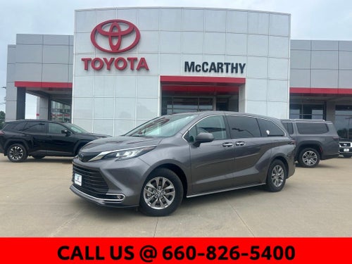 2023 Toyota Sienna XLE 8 Passenger