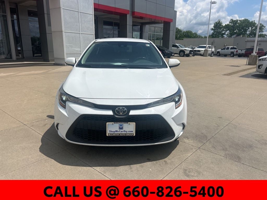 Used 2022 Toyota Corolla LE with VIN 5YFEPMAE4NP277458 for sale in Kansas City