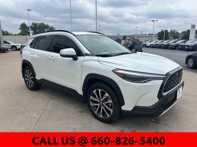 2024 Toyota Corolla Cross XLE