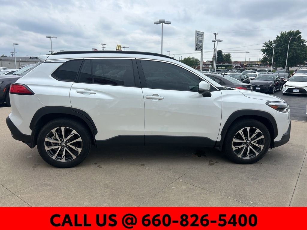 2024 Toyota Corolla Cross XLE