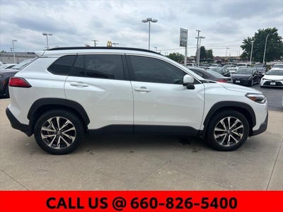 2024 Toyota Corolla Cross XLE