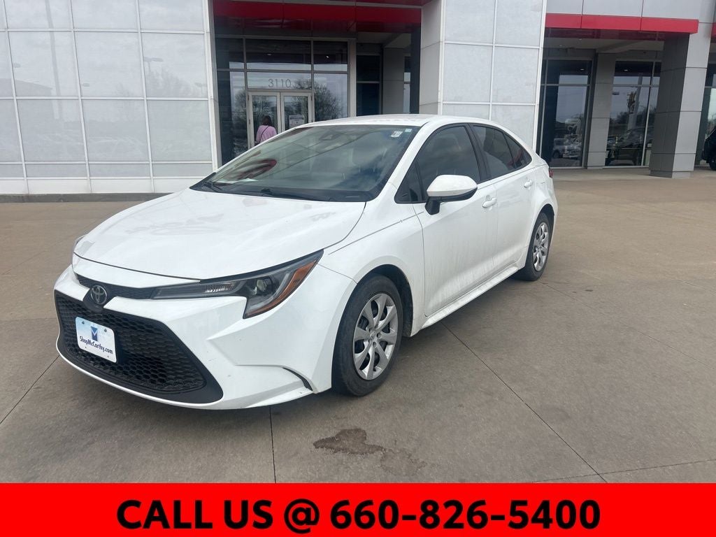 Used 2021 Toyota Corolla LE with VIN JTDEPMAE2MJ161131 for sale in Kansas City
