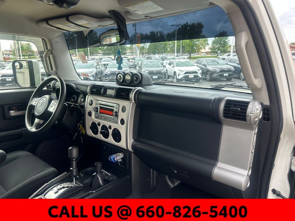 2013 Toyota FJ Cruiser Base