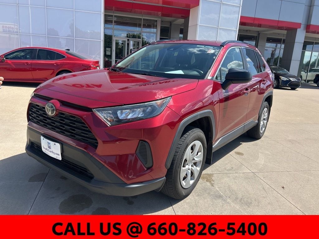 Used 2019 Toyota RAV4 LE with VIN JTMF1RFV0KD007346 for sale in Kansas City