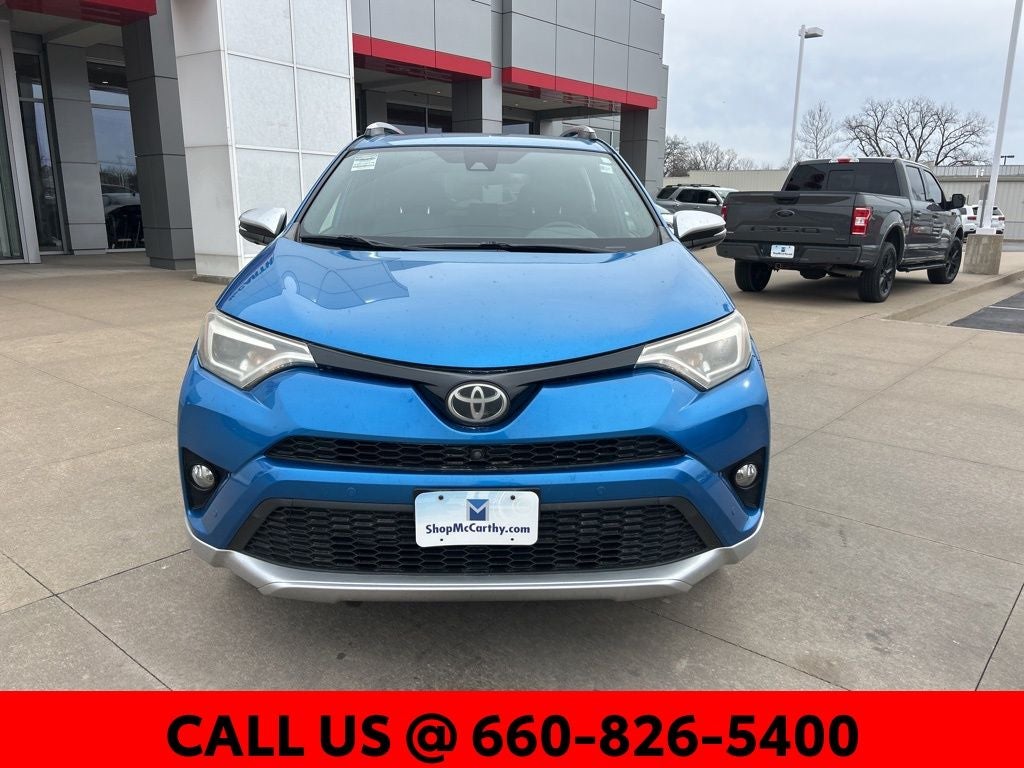 Used 2016 Toyota RAV4 SE with VIN JTMJFREV0GJ060943 for sale in Kansas City