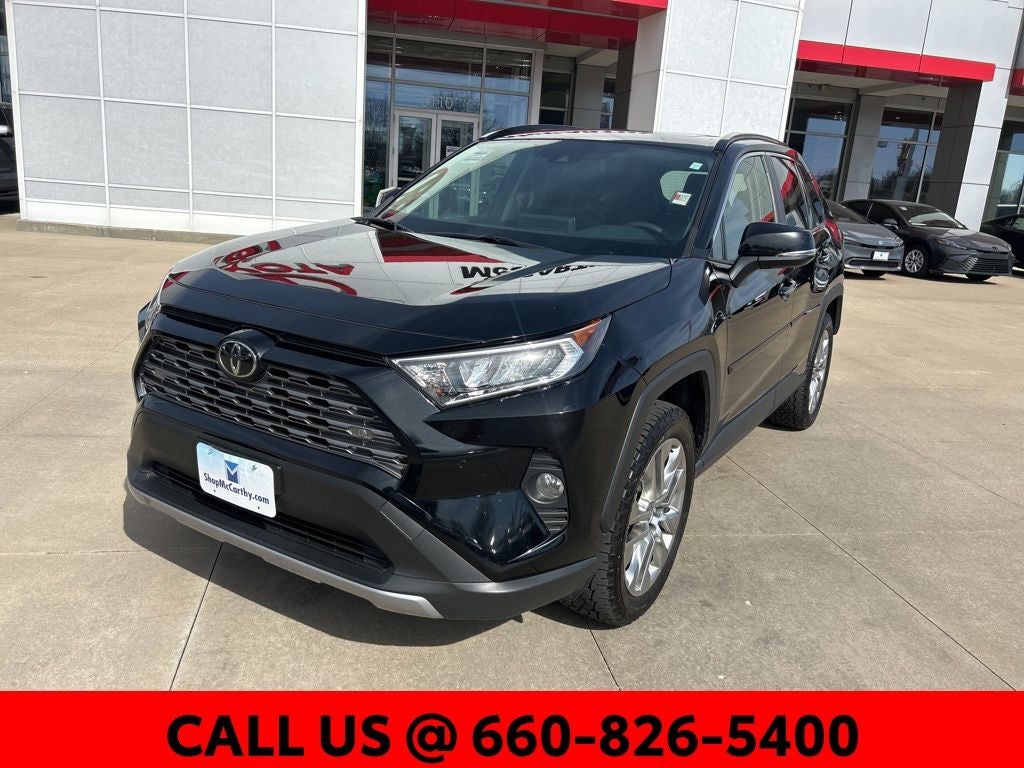 Used 2021 Toyota RAV4 Limited with VIN JTMN1RFV3MD075672 for sale in Kansas City