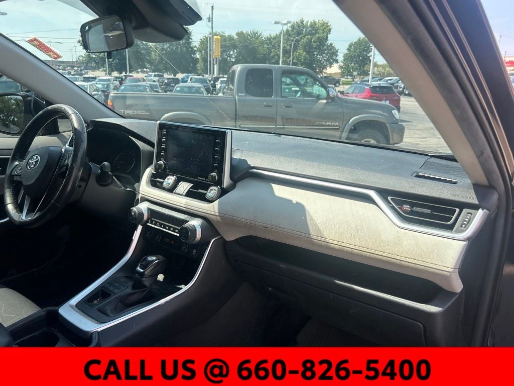 2020 Toyota RAV4 XLE