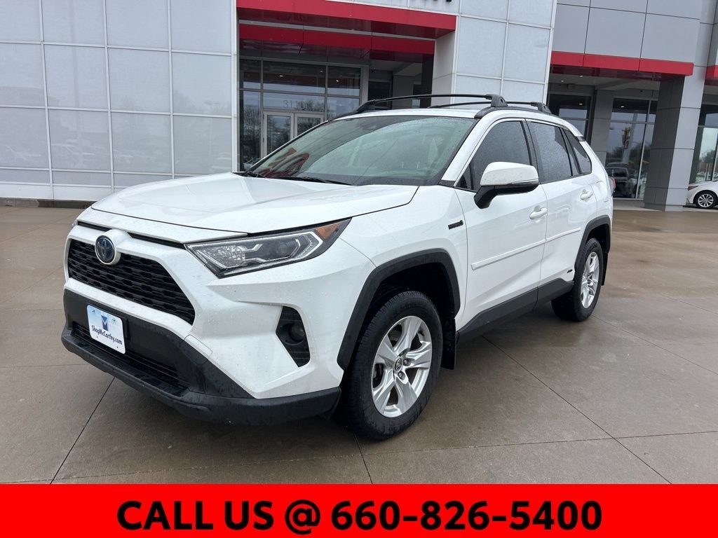 Used 2021 Toyota RAV4 XLE with VIN JTMRWRFV6MD118856 for sale in Kansas City