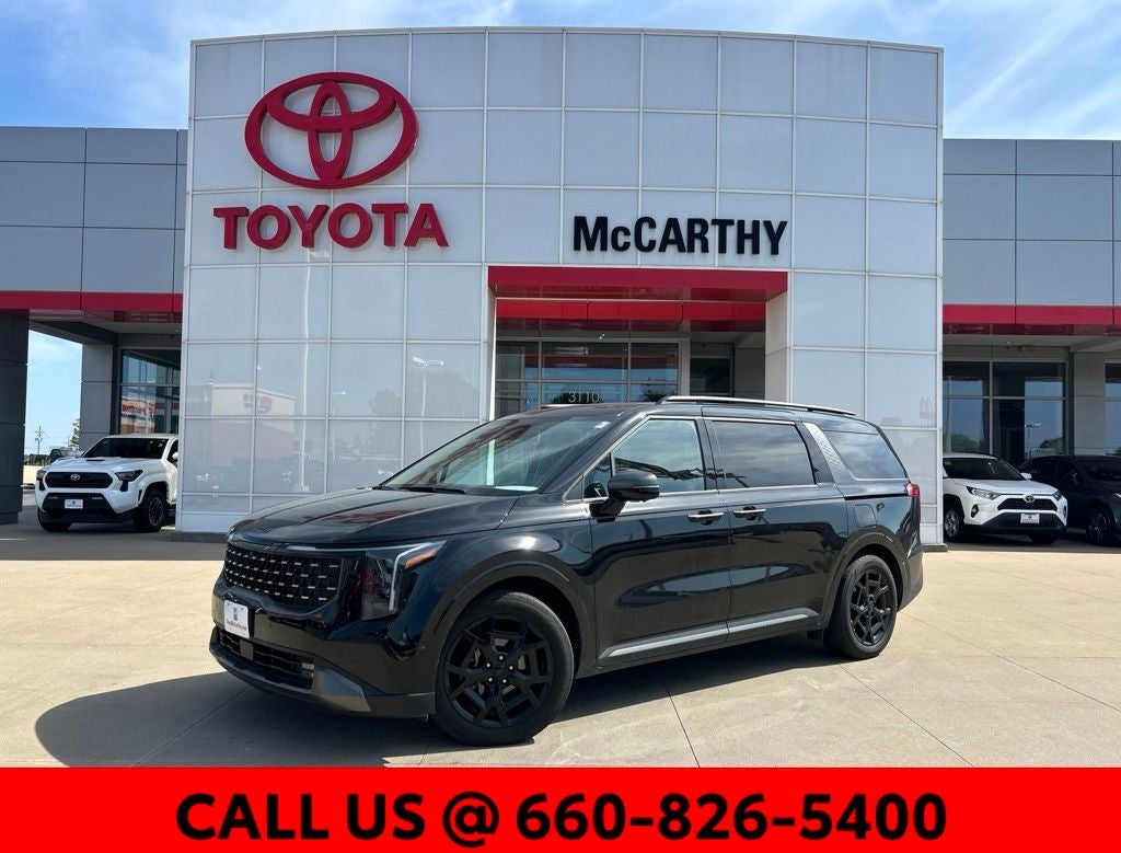2025 Kia Sedona SX's photo