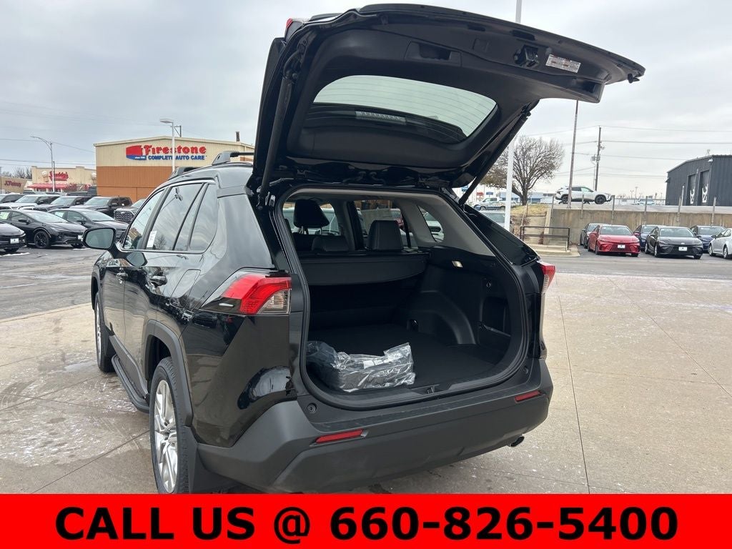 2025 Toyota RAV4 XLE Premium