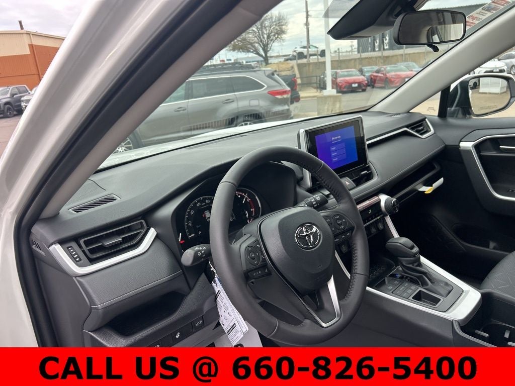 2025 Toyota RAV4 XLE