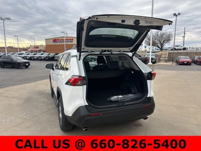 2025 Toyota RAV4 XLE