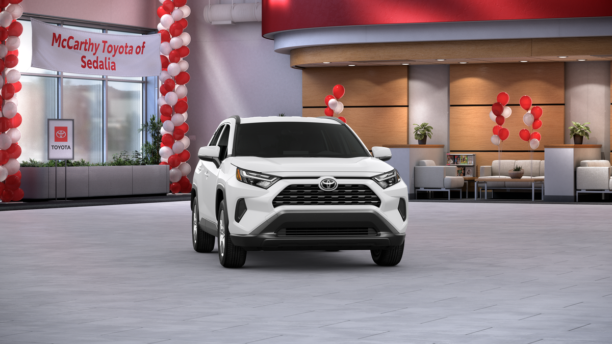 2025 Toyota RAV4 XLE