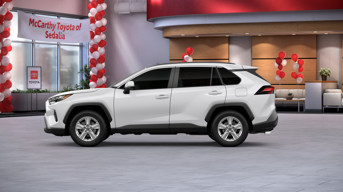 2025 Toyota RAV4 XLE