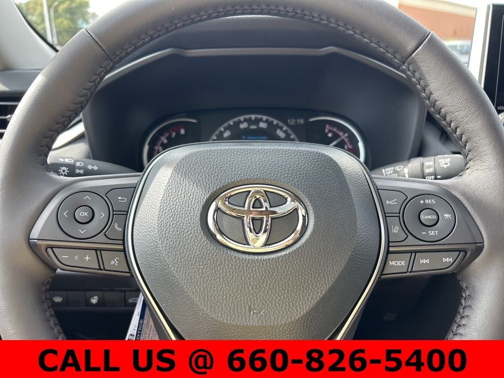 2025 Toyota RAV4 XLE