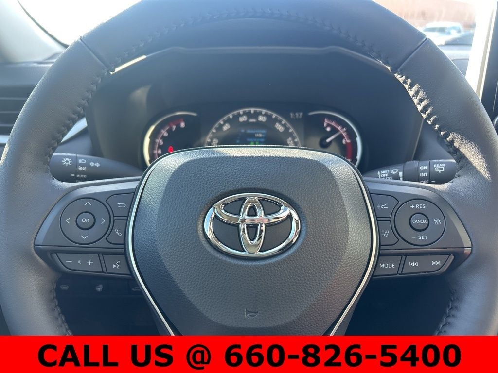 2025 Toyota RAV4 XLE