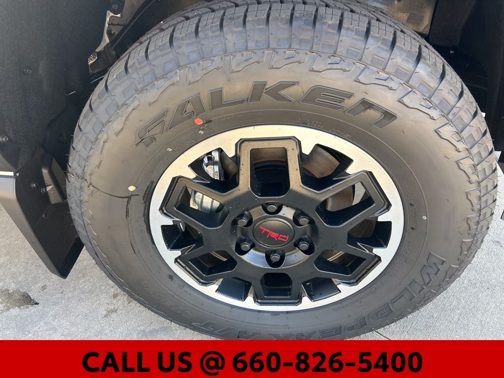 2026 Toyota Tacoma i-FORCE MAX Tacoma TRD Off-Road