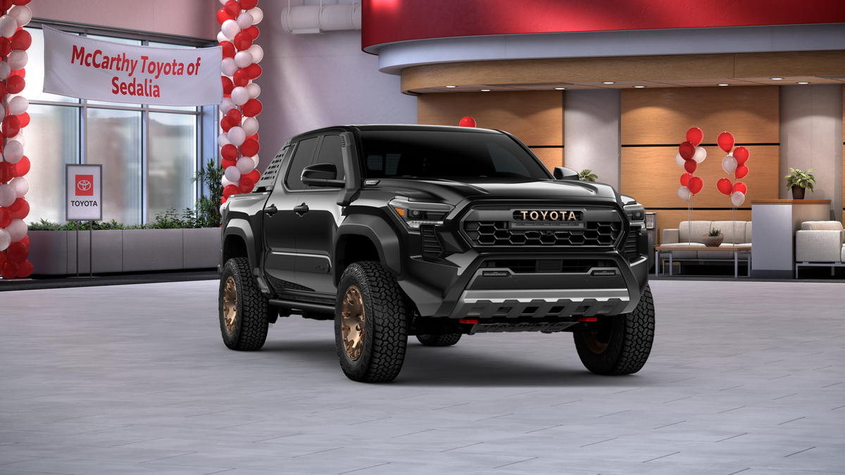 2025 Toyota Tacoma i-FORCE MAX Tacoma Trailhunter