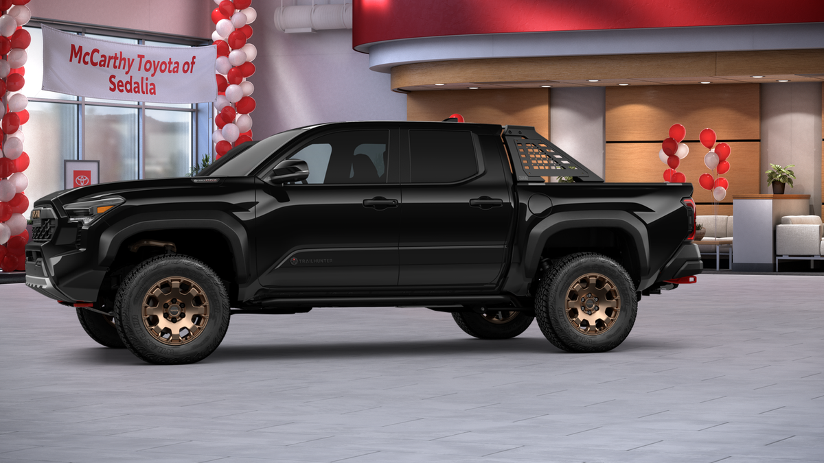 2025 Toyota Tacoma i-FORCE MAX Tacoma Trailhunter