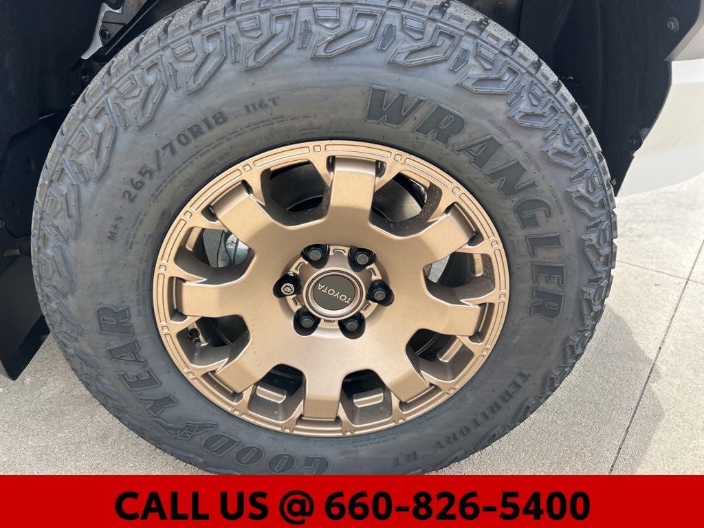 2026 Toyota Tacoma i-FORCE MAX Tacoma Trailhunter