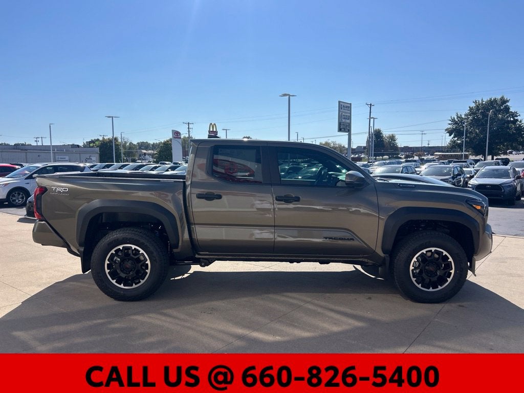 2026 Toyota Tacoma i-FORCE MAX Tacoma TRD Off-Road