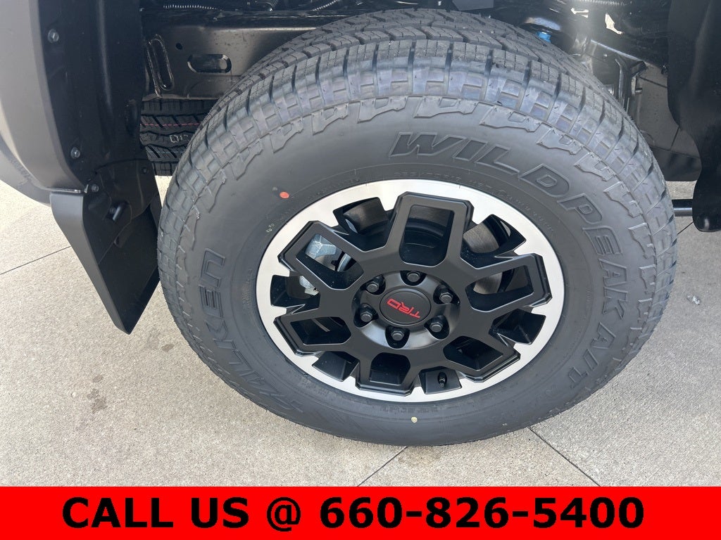 2025 Toyota Tacoma i-FORCE MAX Tacoma TRD Off-Road