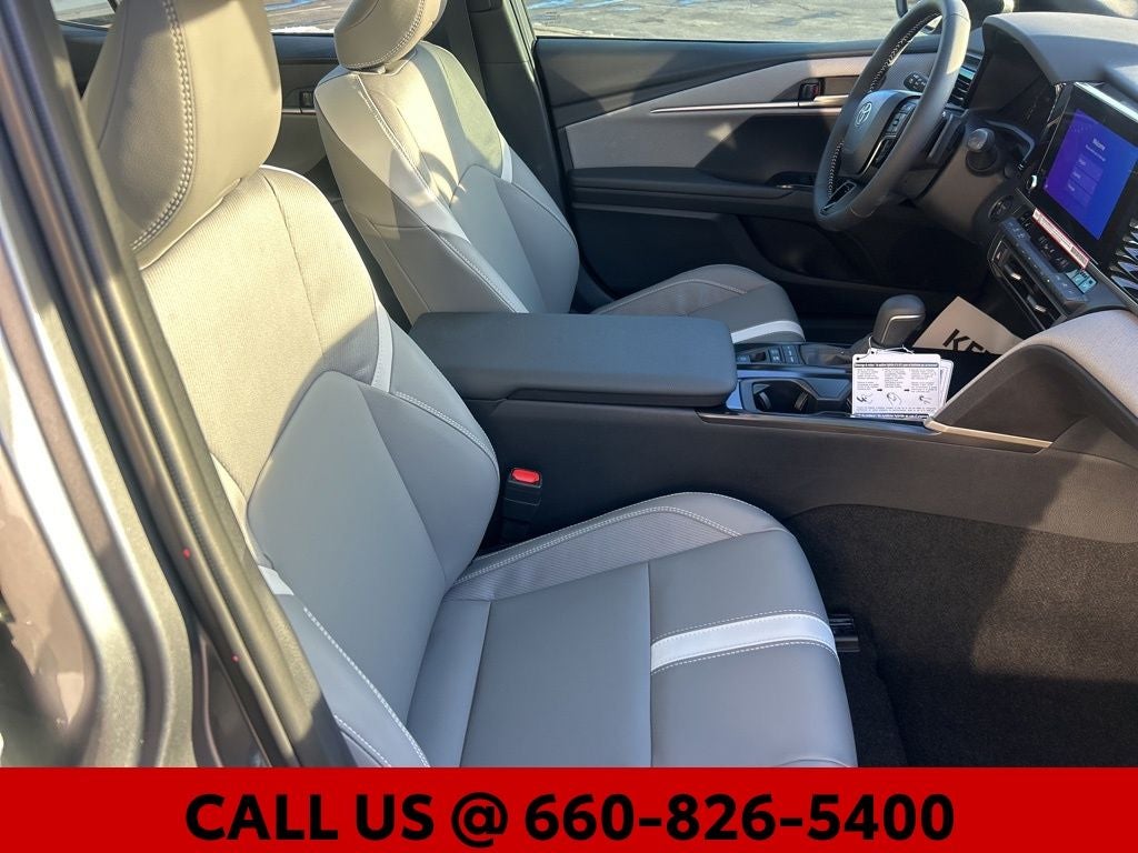 2026 Toyota Camry SE AWD