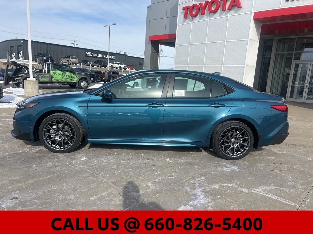 2026 Toyota Camry SE AWD