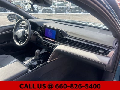 2026 Toyota Camry SE AWD